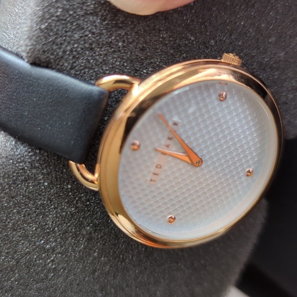 Ted Baker Hettie watch and box - Picture 13 of 14